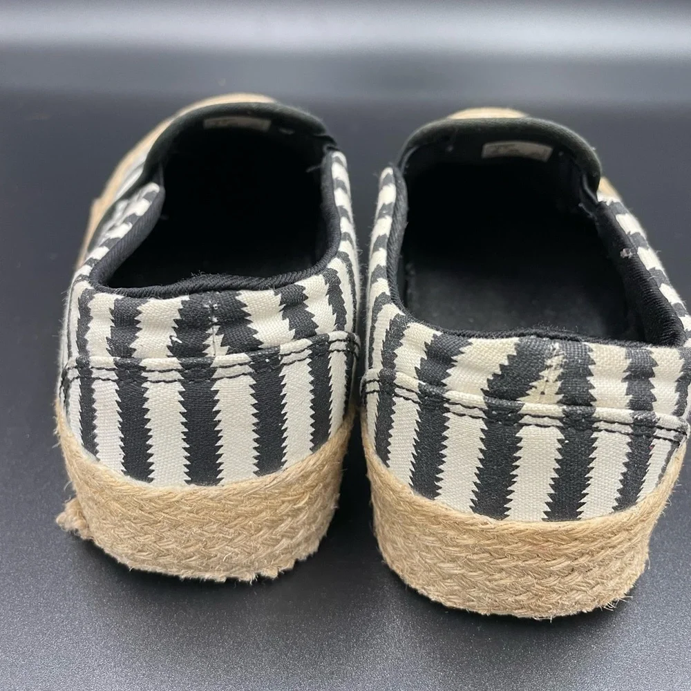 Woman’s Vans black&White striped 5.5 size Espadrilles shoes